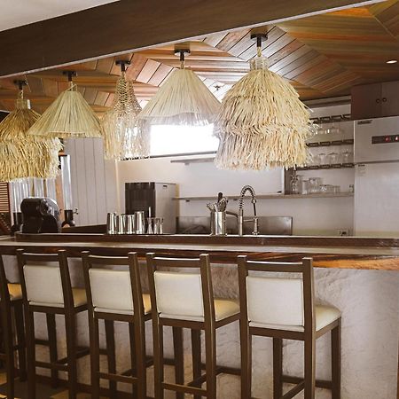 Azzurro Hotel อังเฮเลส ภายนอก รูปภาพ