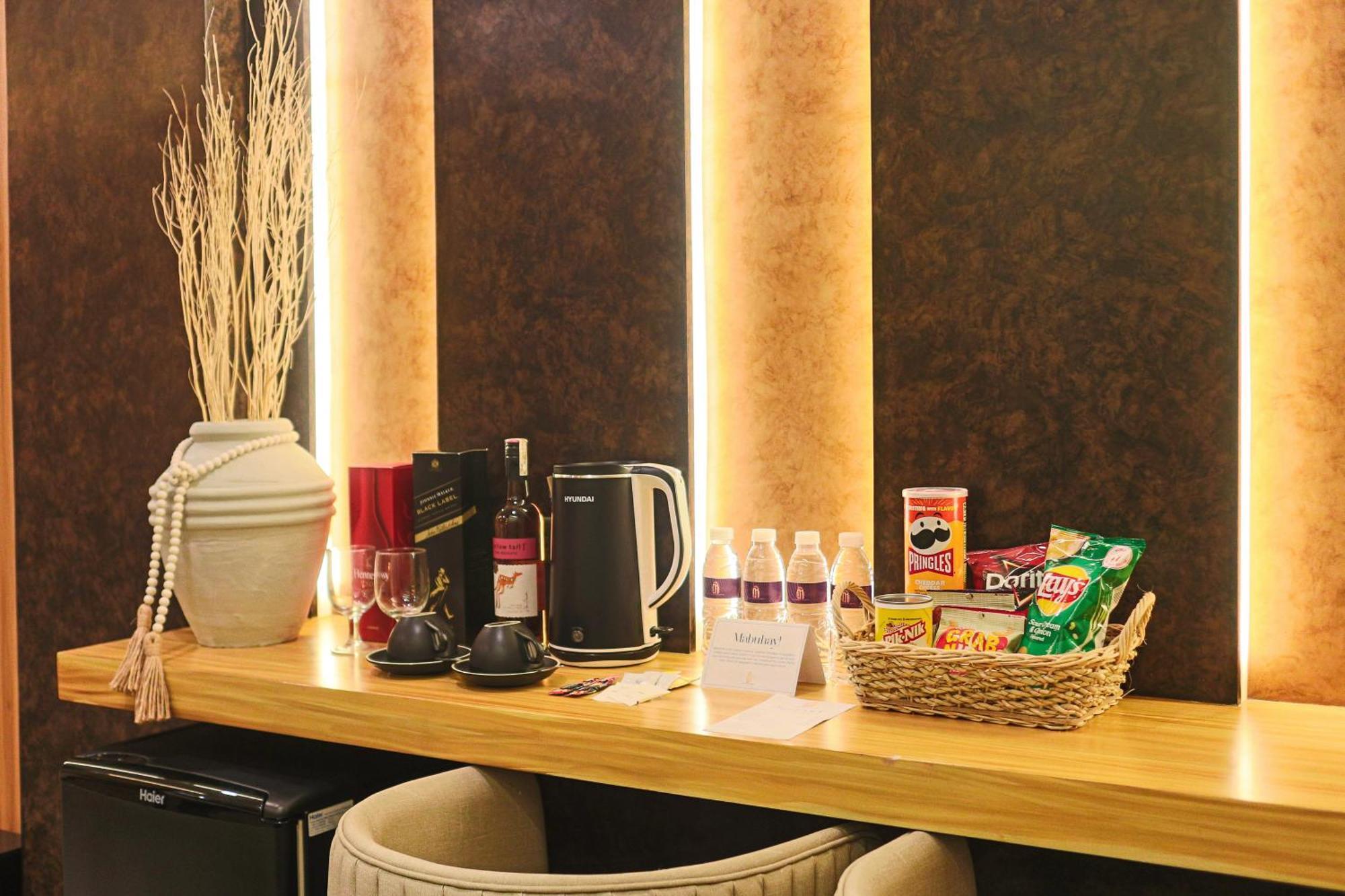 Azzurro Hotel อังเฮเลส ภายนอก รูปภาพ