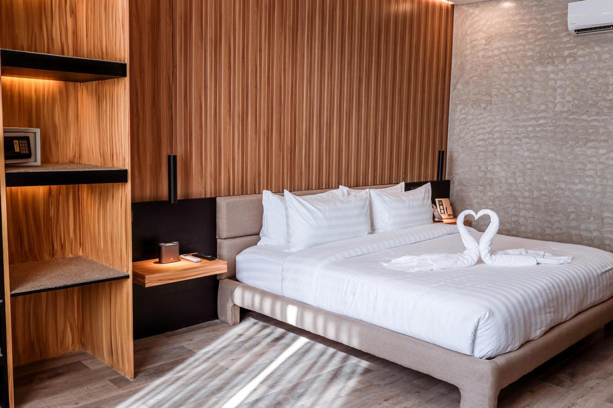 Azzurro Hotel อังเฮเลส ภายนอก รูปภาพ