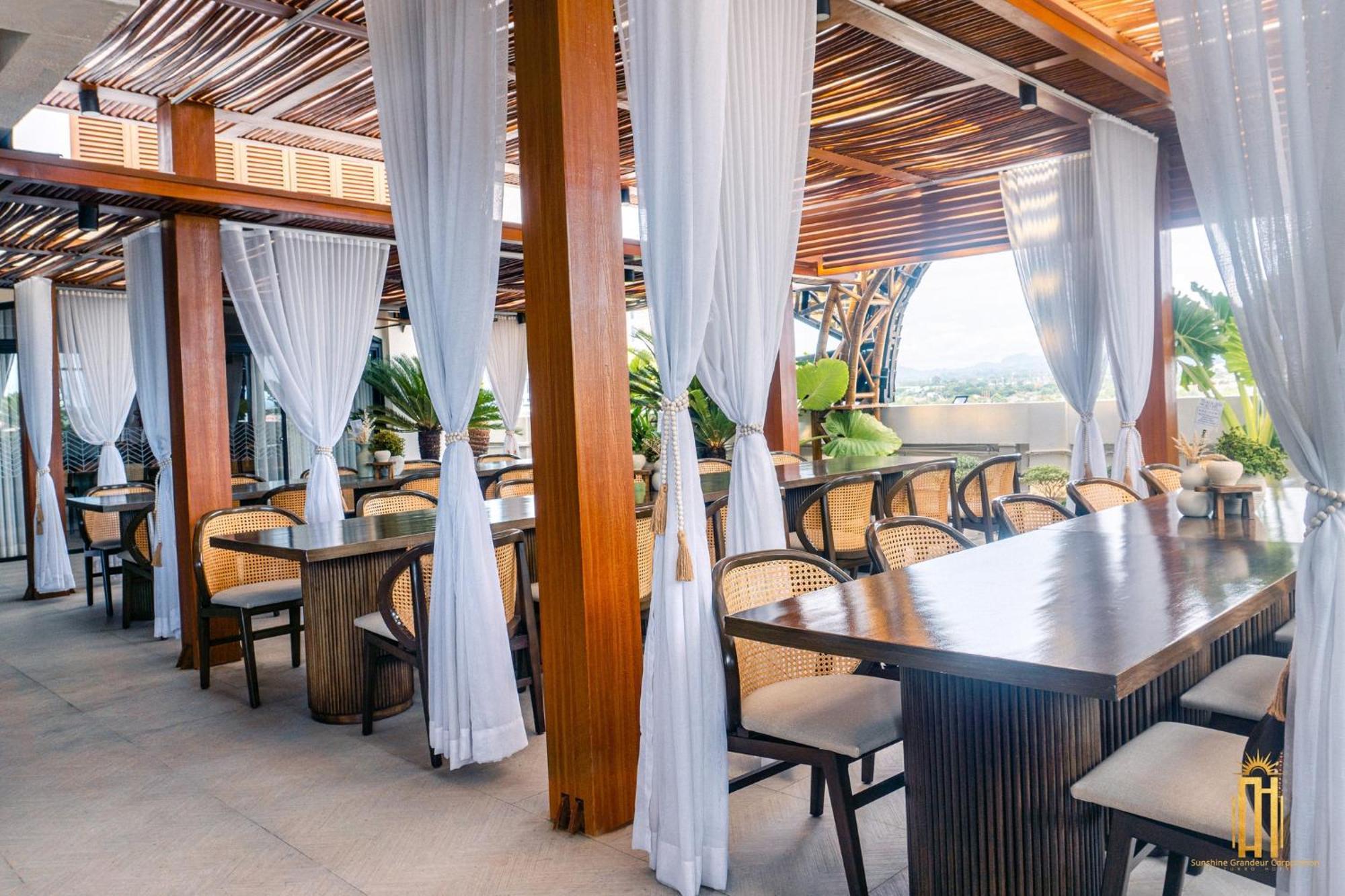 Azzurro Hotel อังเฮเลส ภายนอก รูปภาพ