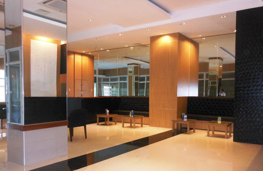 Azzurro Hotel อังเฮเลส ภายนอก รูปภาพ