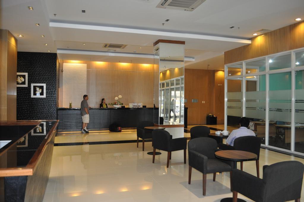 Azzurro Hotel อังเฮเลส ภายนอก รูปภาพ